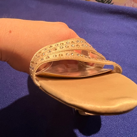 Nina Excellent used condition wedding shoes size 9 - Picture 5 of 6